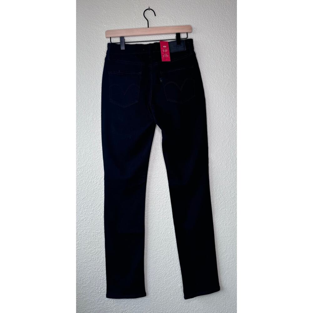 Levis Mid Rise Jeans